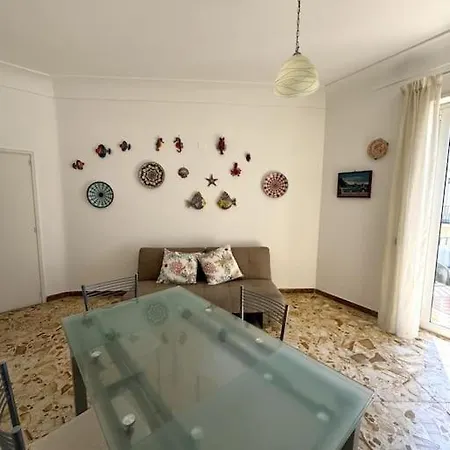 House Apartment *